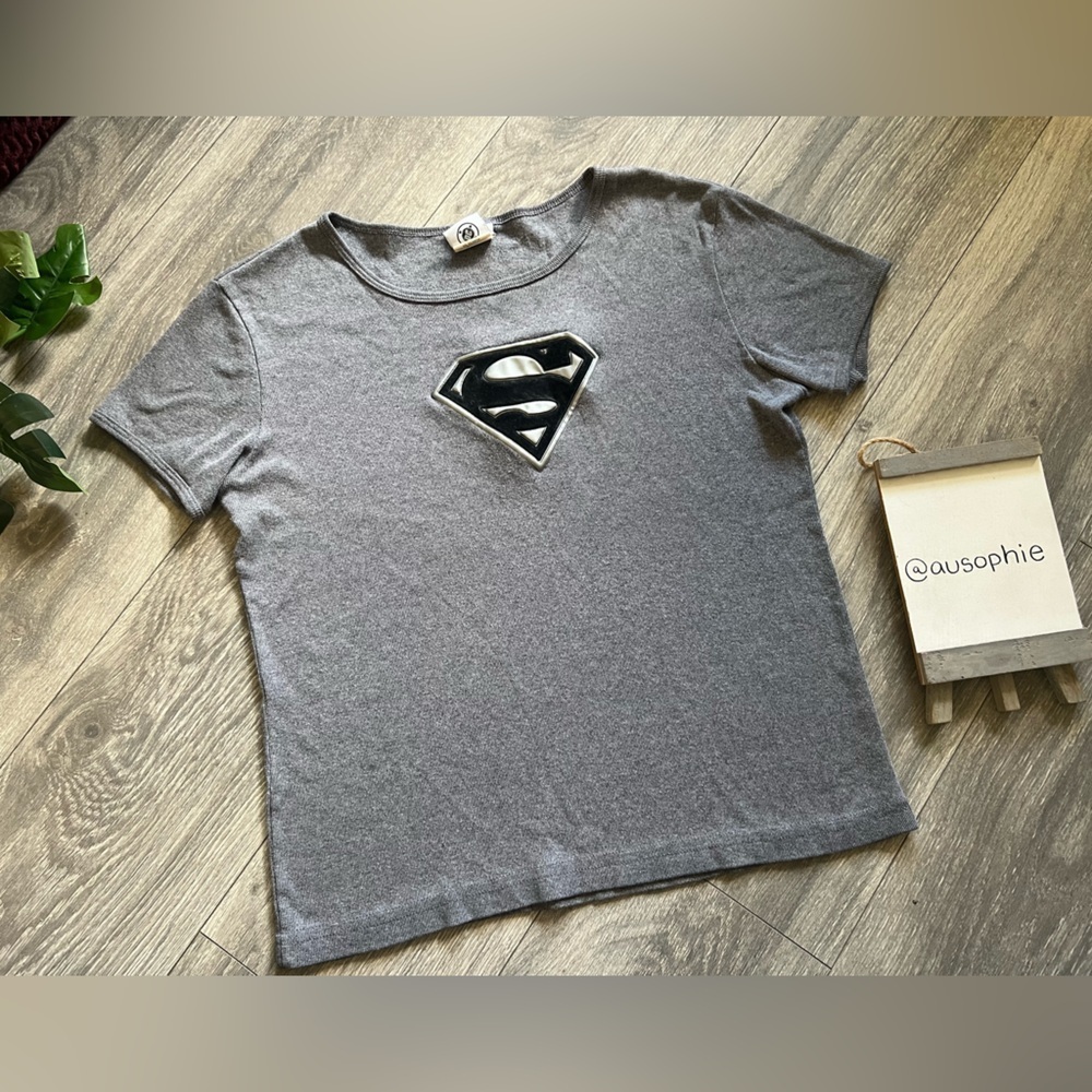 Vintage Warner Bros Black Velvet Superman Logo Gray Baby Tee. Size L